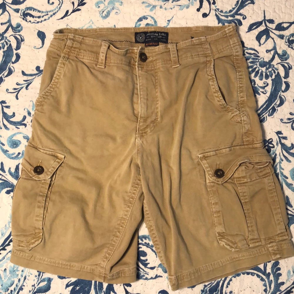 American Eagle Classic Cargo Shorts